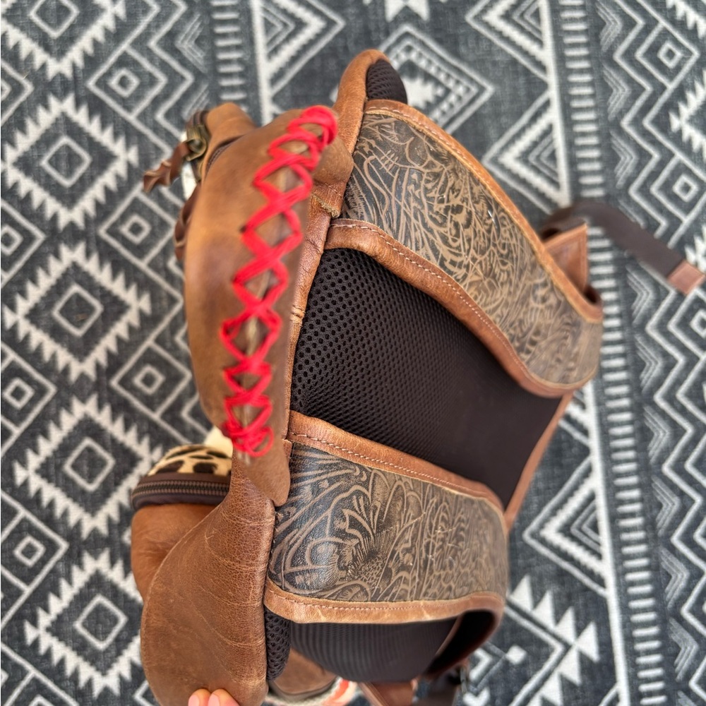STS Ranchwear Brown Leather Backpack & matching wallet - Picture 7 of 11